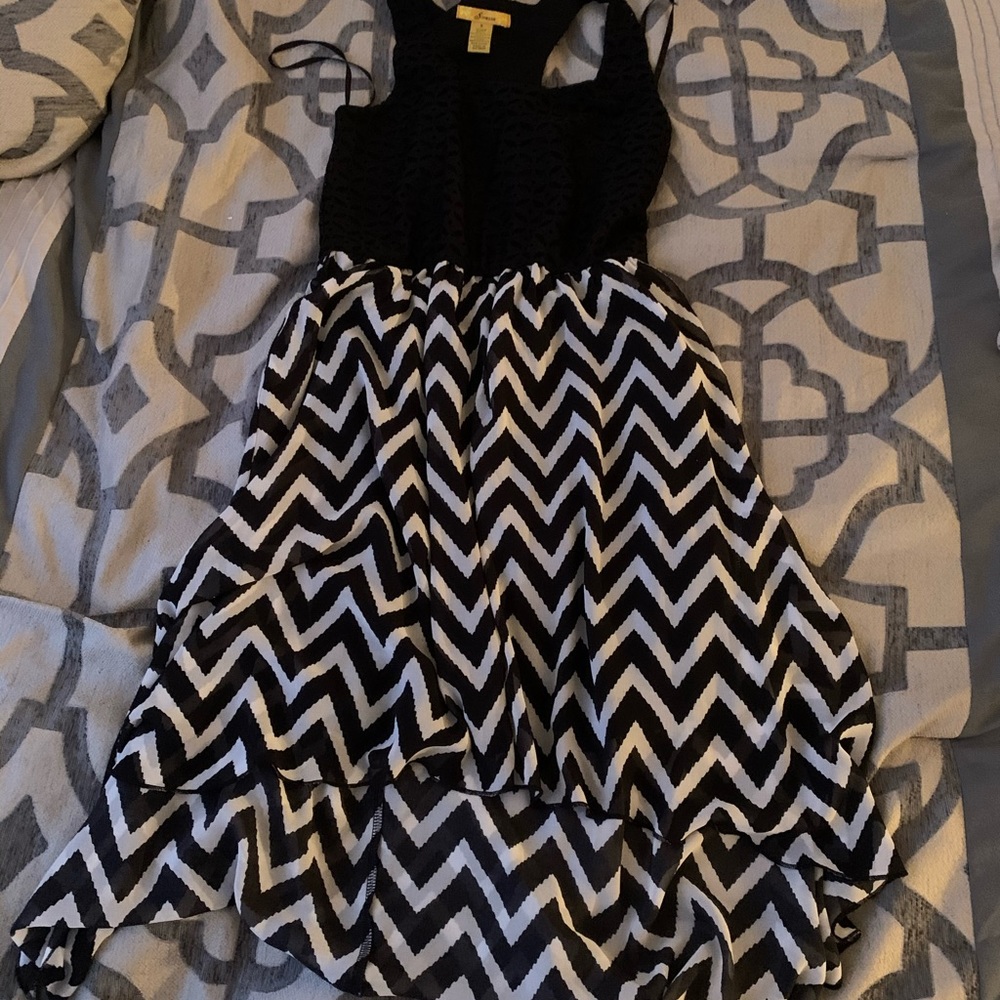 . - Picture 2 of 2